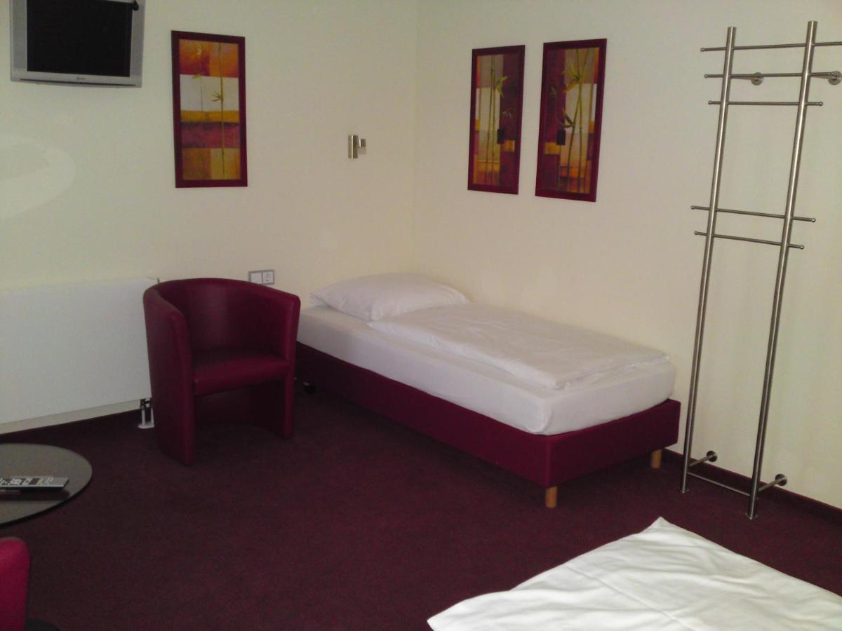An Der Porzellan-Manufaktur Pension Meissen Room photo
